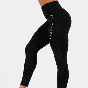 Instinct Scrunch Bum Leggings - Leopard Black - S